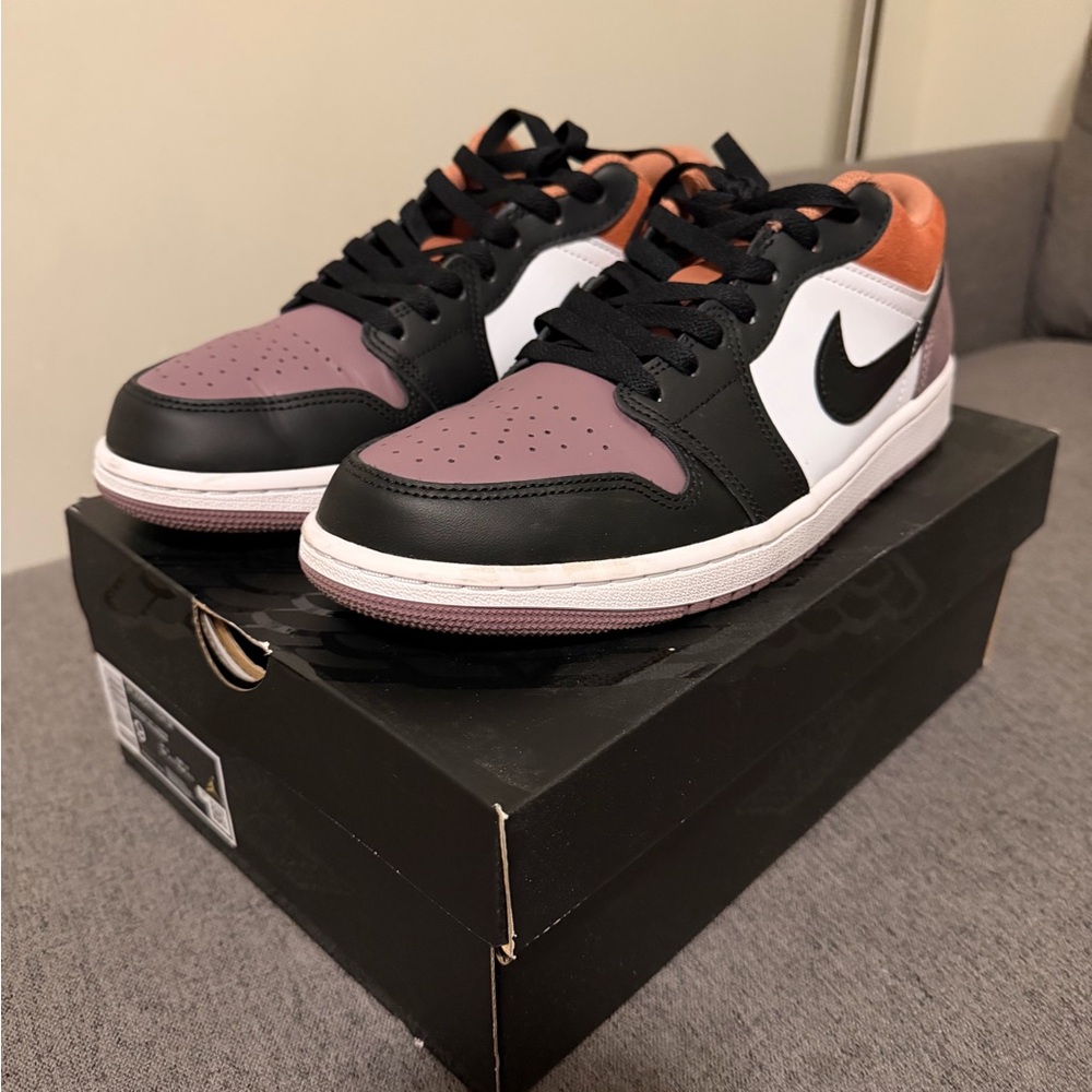 Air Jordan 1 Low SE White/Black Sky J Orange